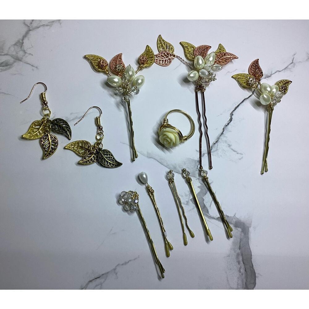 Lot of 8 pearl gold leaf bridal hair pins